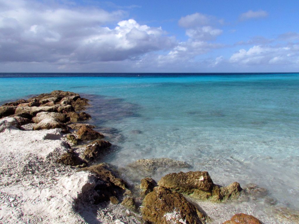 Praias-de-Curaçao-Porto-Mari